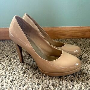 Fioni Women's Beige Patent Round Toe Stiletto Slip On Pumps US 8.5 EU 39